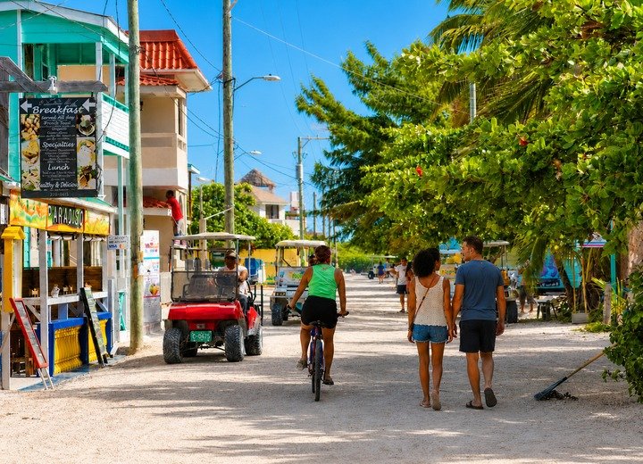 Caye Caulker starting point for private mainland tours